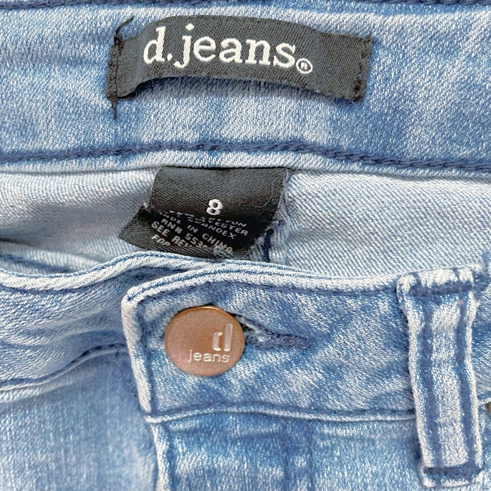 D. Jeans Classic Light Blue Capri Denim Jeans - Picture 5 of 6